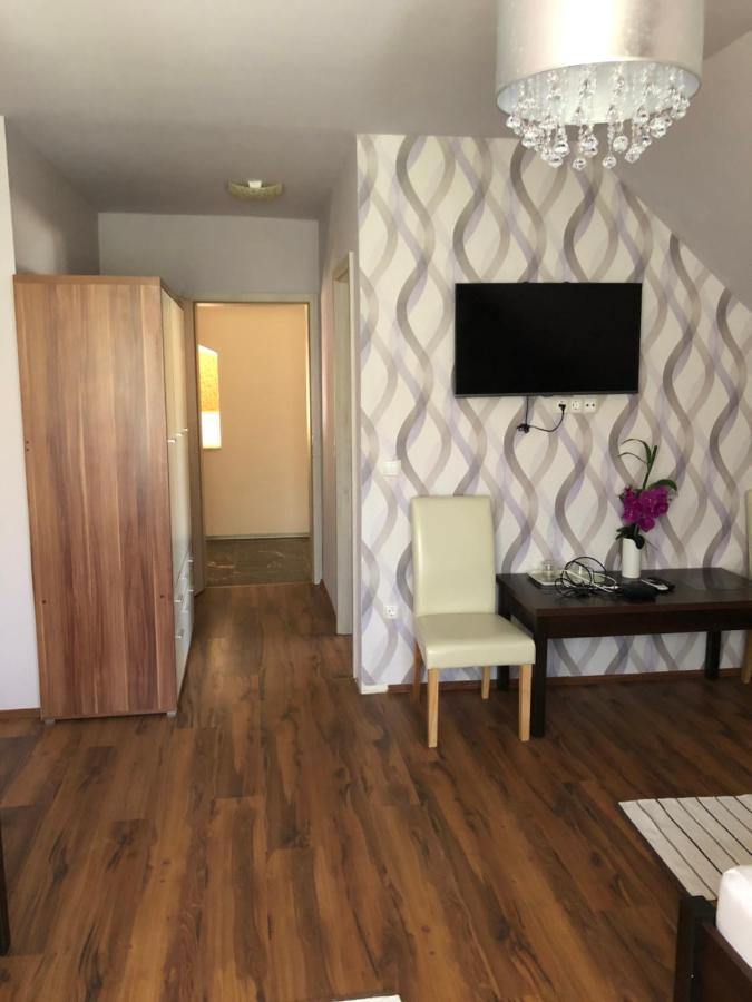 Kiscsere Vendeghaz Kallosemjen Buitenkant foto