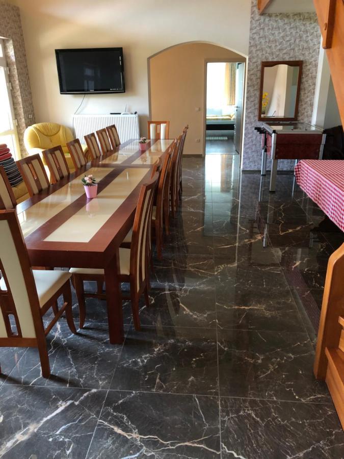 Kiscsere Vendeghaz Kallosemjen Buitenkant foto